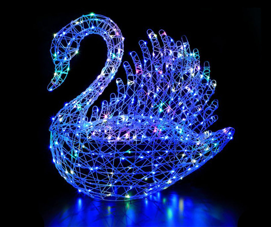 100cm Serpentine Swan - White Rattan
